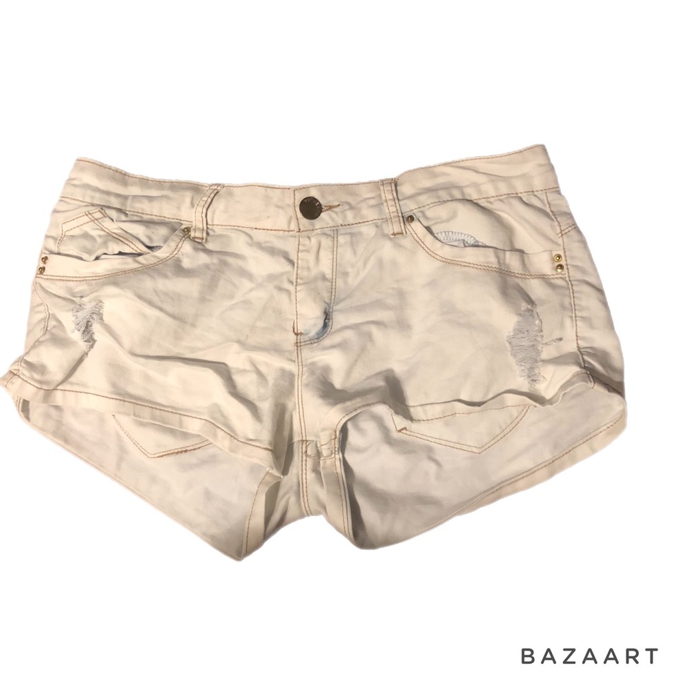 VIP white shorts